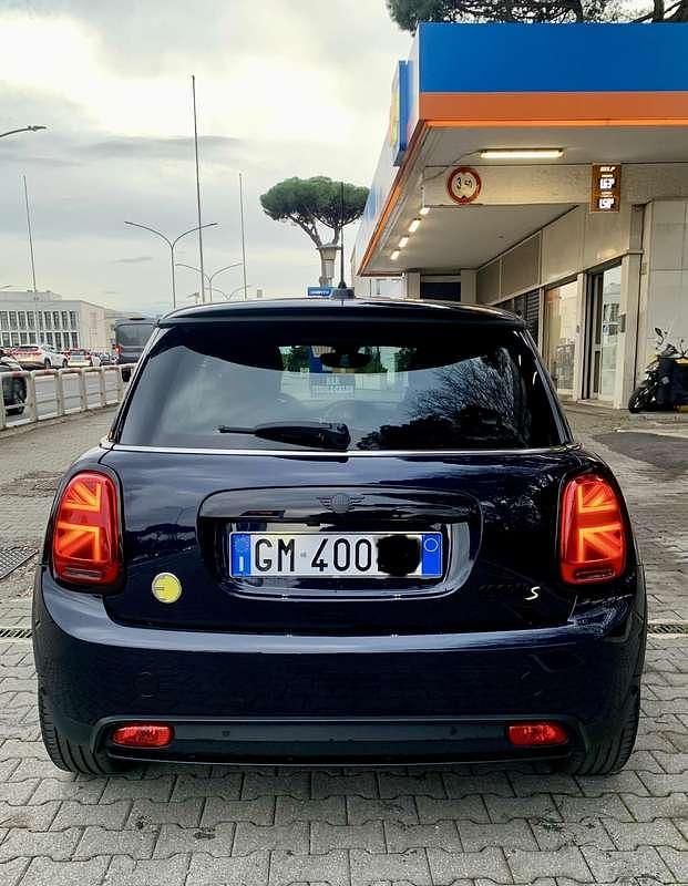 Usata Mini Cooper SE 135 kW (184 CV) 2022 Utilitaria