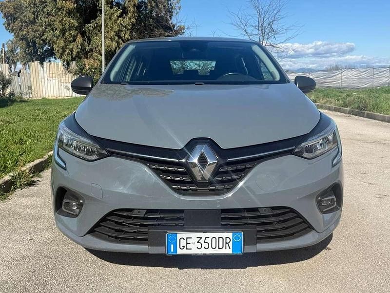 Usata Renault Clio V Business 91 CV (66 kW) 2021 Grigio Berlina