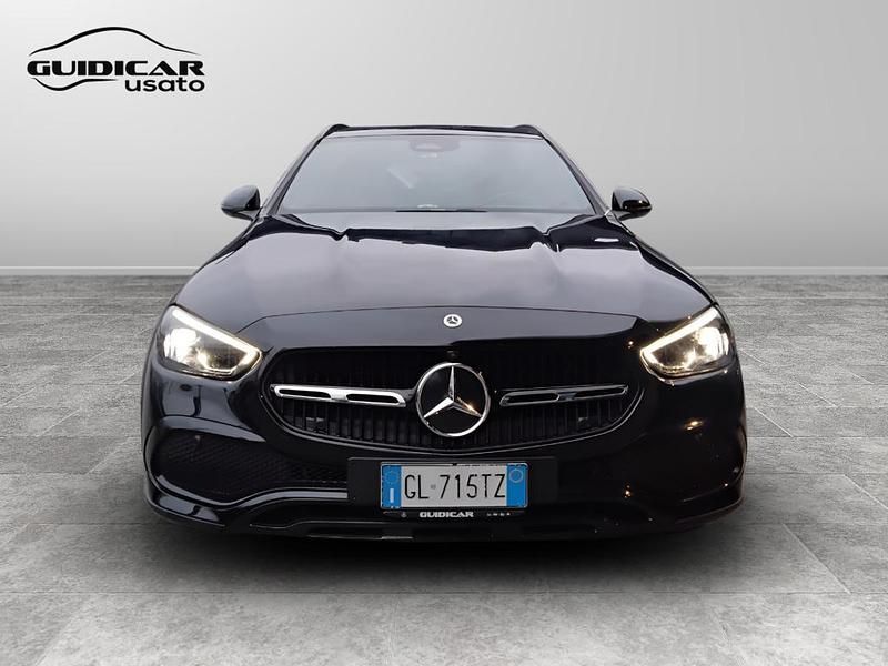 Usata Mercedes 220 Premium Plus 200 CV (147 kW) 2022 Nero Station wagon