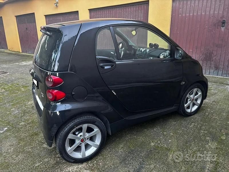 Usata Smart ForTwo Coupé 71 CV (52 kW) 2010 Nero Coupé