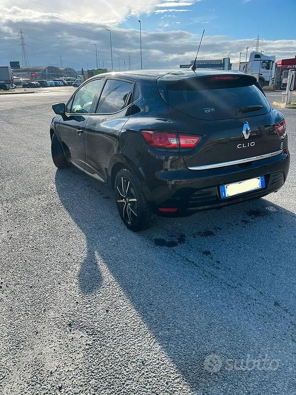 Usata Renault Clio IV 75 CV (55 kW) 2019 Nero Berlina