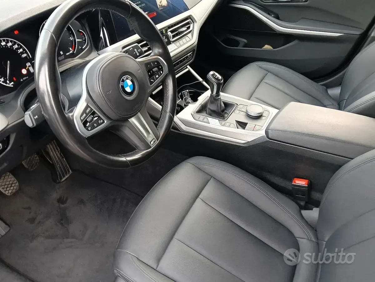 Usata BMW 318 M Sport 150 CV (110 kW) 2020 Blu Station wagon