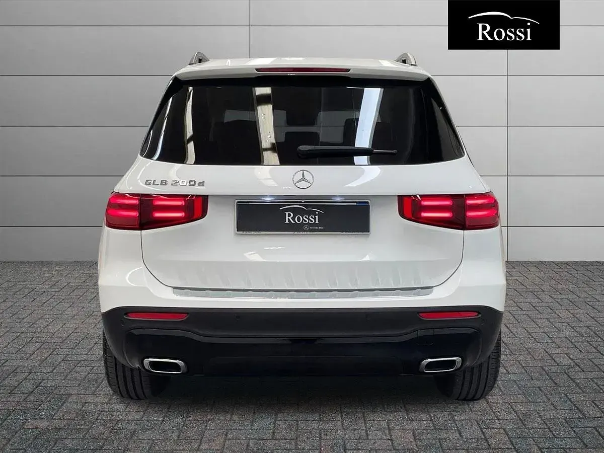 Usata Mercedes GLB200 Advanced Plus 150 CV (110 kW) 2024 Bianco SUV