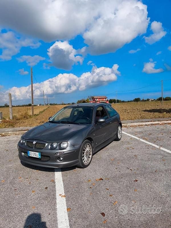 Usata 2003 MG ZR Due volumi | 7800 € - Immagine 1/4