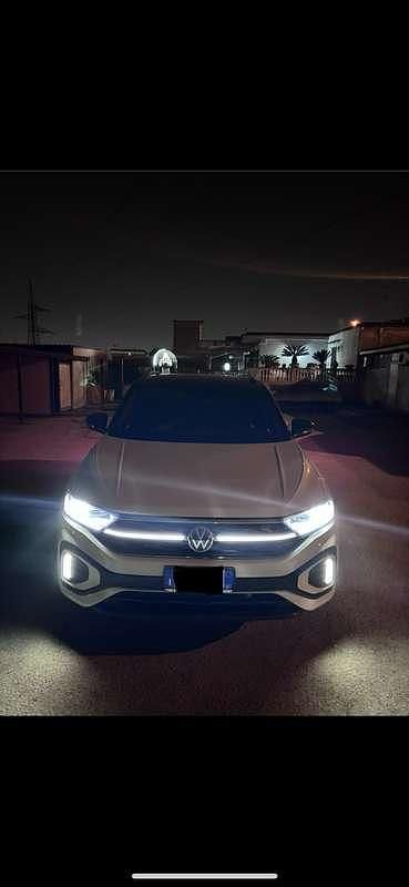 Usata VW T-Roc R-line 110 CV (80 kW) 2022 Beige SUV