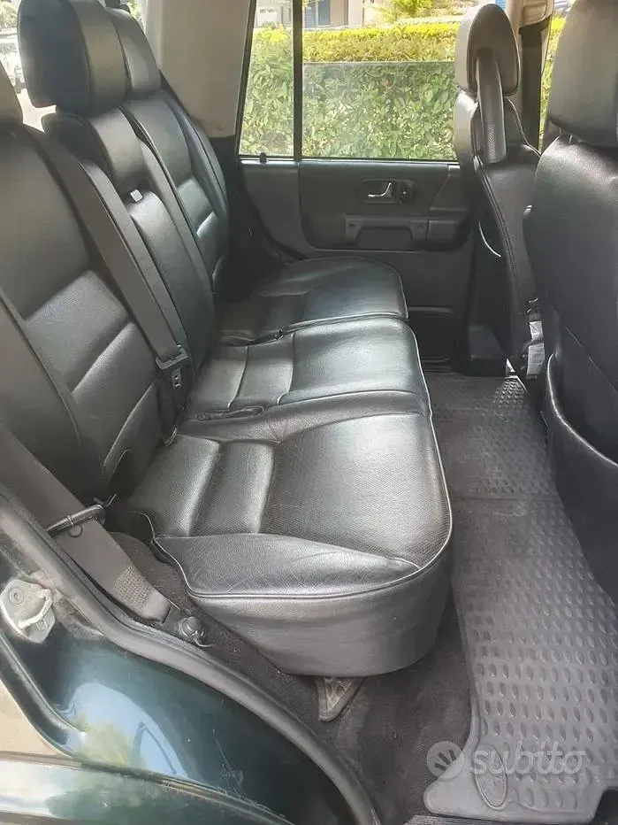 Usata Land Rover Discovery 2 138 CV (101 kW) 2004 Verde SUV