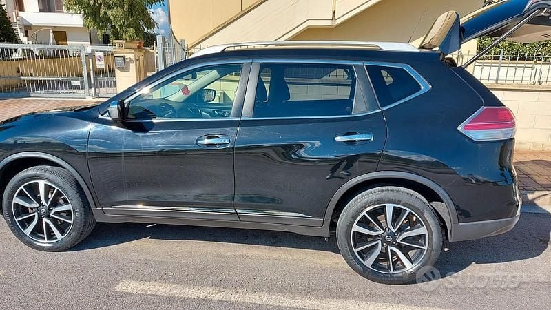 Gebraucht Nissan X-Trail 131 PS (96 kW) 2015 Schwarz SUV