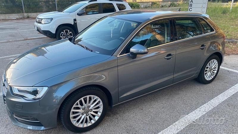 Usata Audi A3 105 CV (77 kW) 2014 Utilitaria