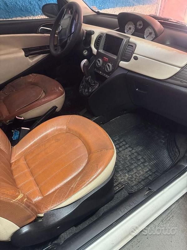 Usata Lancia Ypsilon 2006 Bianco Utilitaria