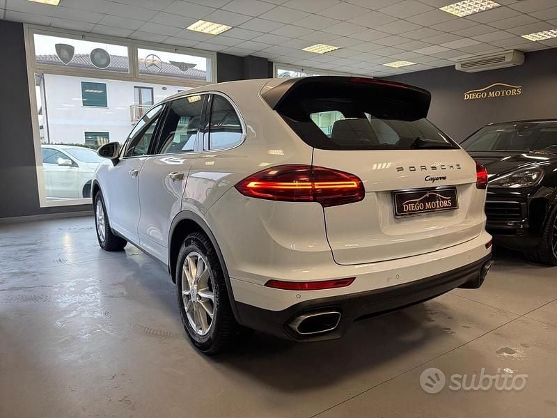 Usata Porsche Cayenne 250 CV (183 kW) 2016 Bianco SUV