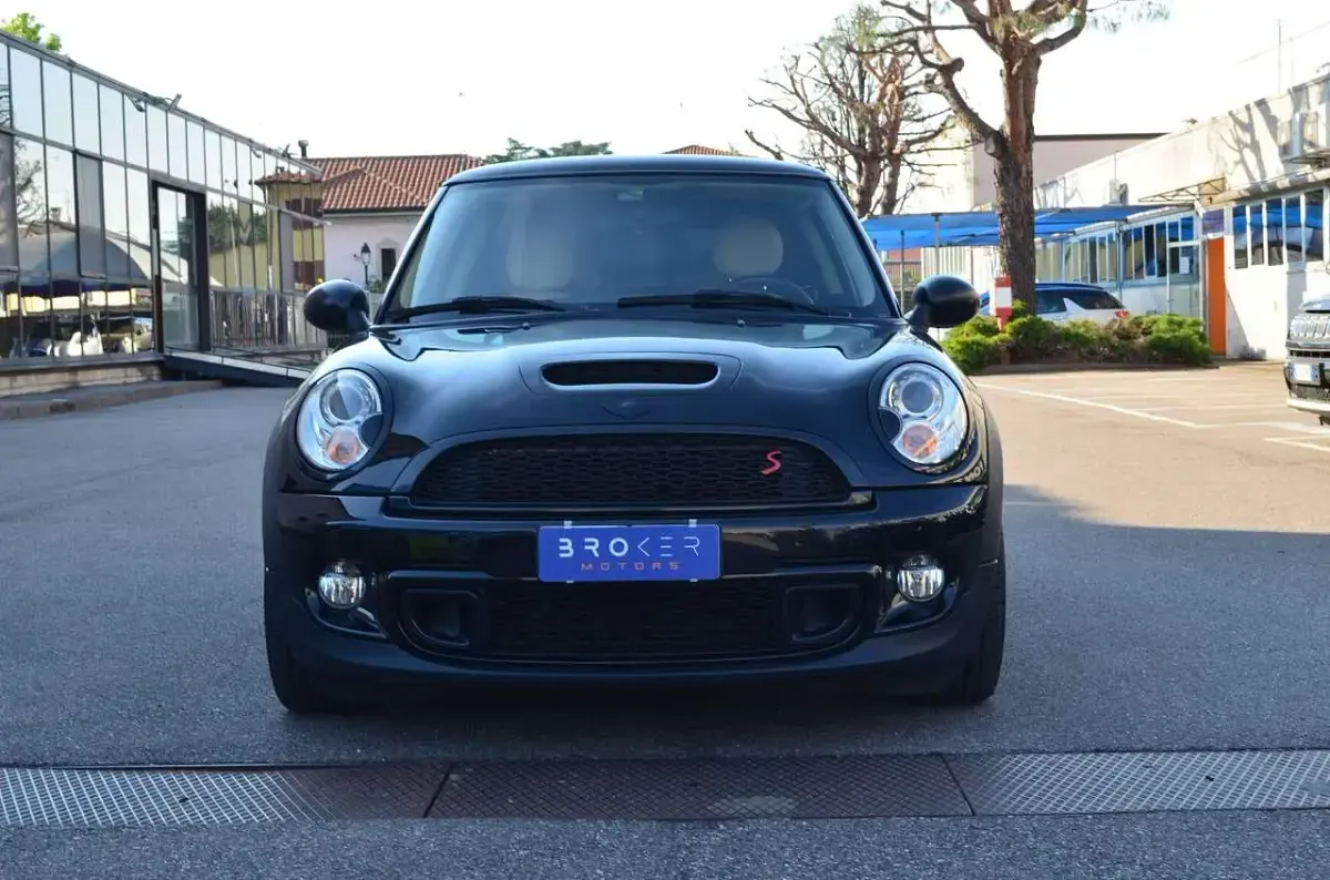 Usata Mini Cooper S 184 CV (135 kW) 2013 Nero Utilitaria