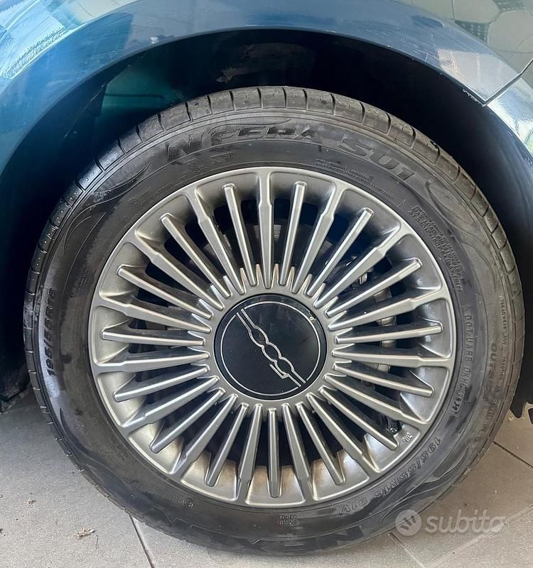 Usata Fiat 500e La Prima 86 kW (118 CV) 2020 Blu Berlina