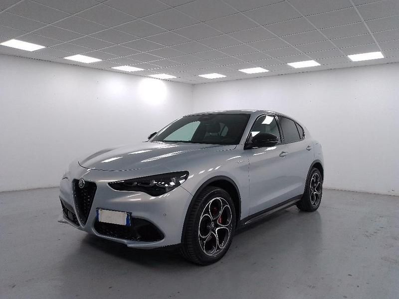 Usata Alfa Romeo Stelvio Veloce 210 CV (154 kW) 2024 Argento SUV