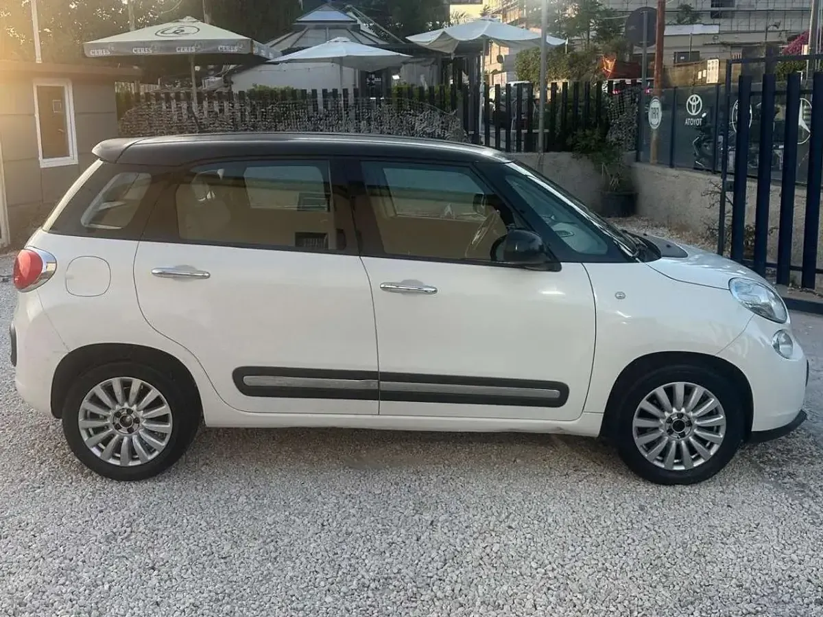 Usata Fiat 500L Lounge 84 CV (61 kW) 2015 Bianco Monovolume