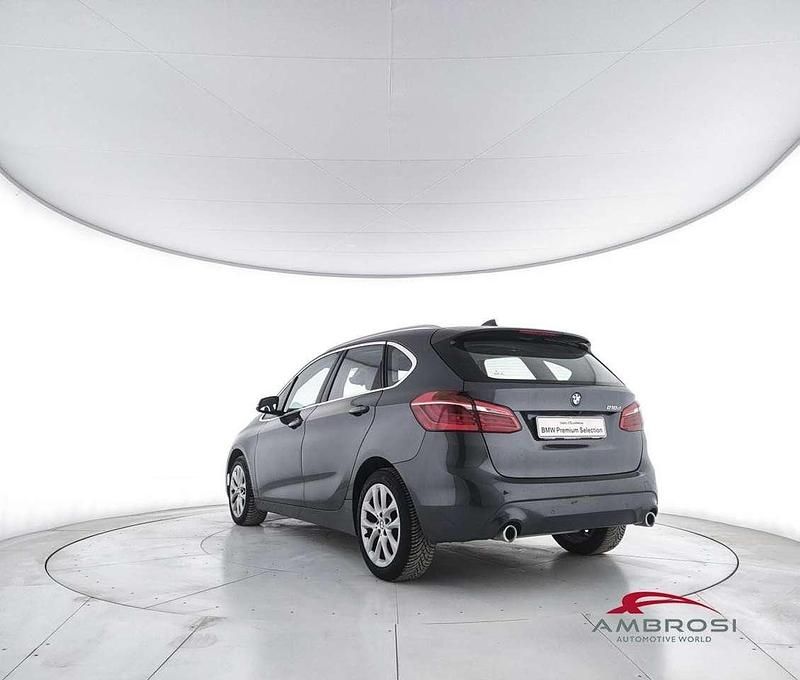 Usata BMW 218 Advantage 150 CV (110 kW) 2018 Blu Monovolume