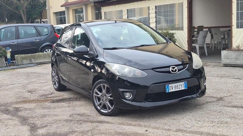 Usata Mazda 2 Inclusive 86 CV (63 kW) 2009 Nero Berlina