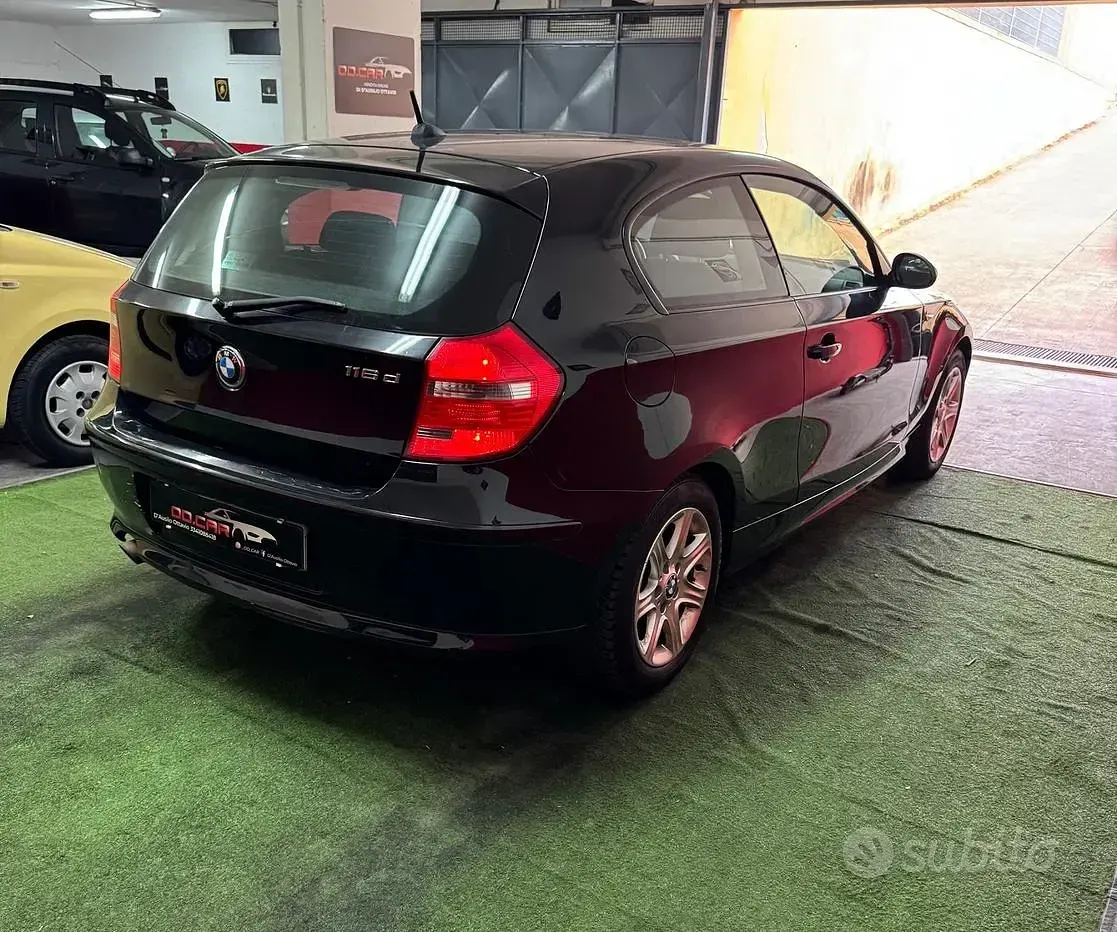 Usata BMW 116 116 CV (85 kW) 2009 Nero Utilitaria