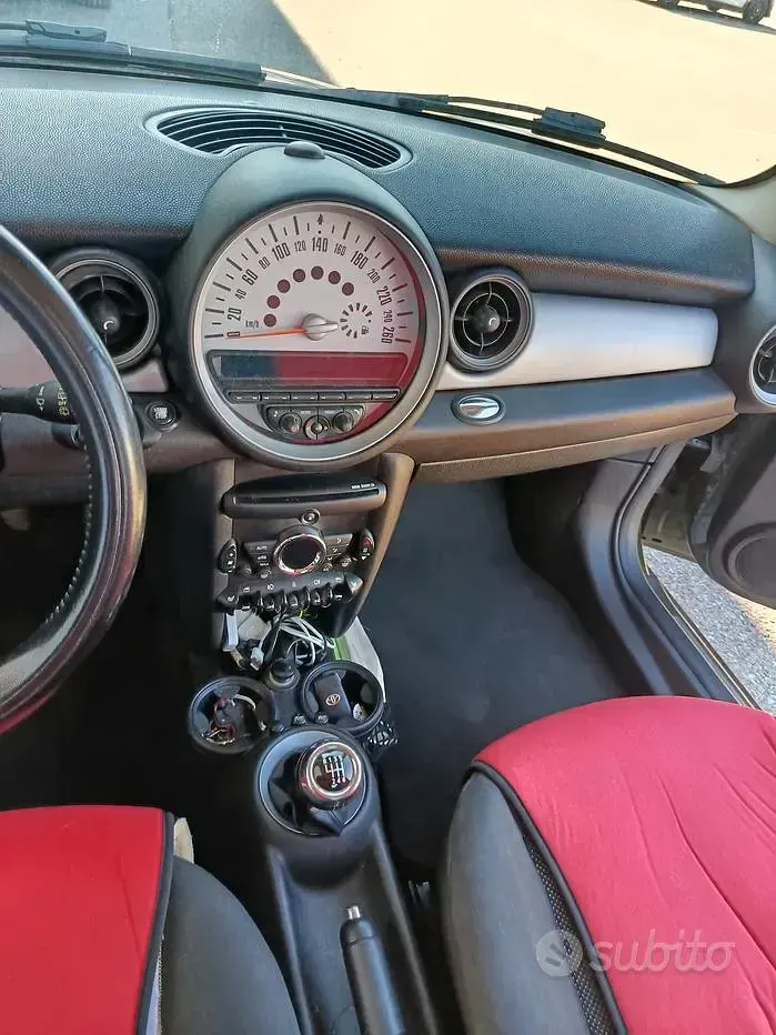 Usata Mini Cooper 112 CV (82 kW) 2014 Verde Utilitaria