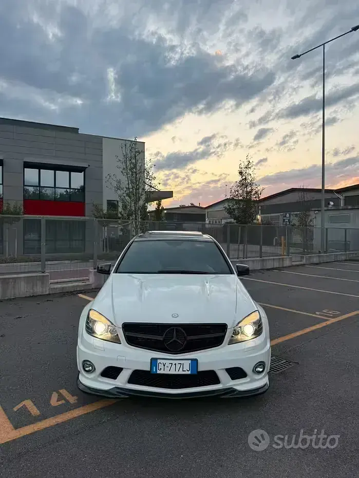 Usata Mercedes C63 AMG AMG 457 CV (336 kW) 2025 Bianco Berlina