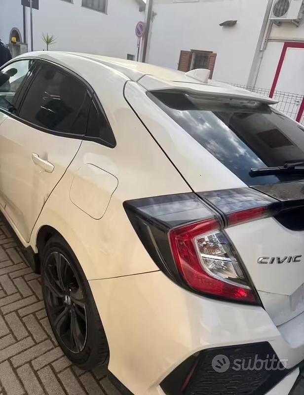 Usata Honda Civic 2018 Bianco Berlina
