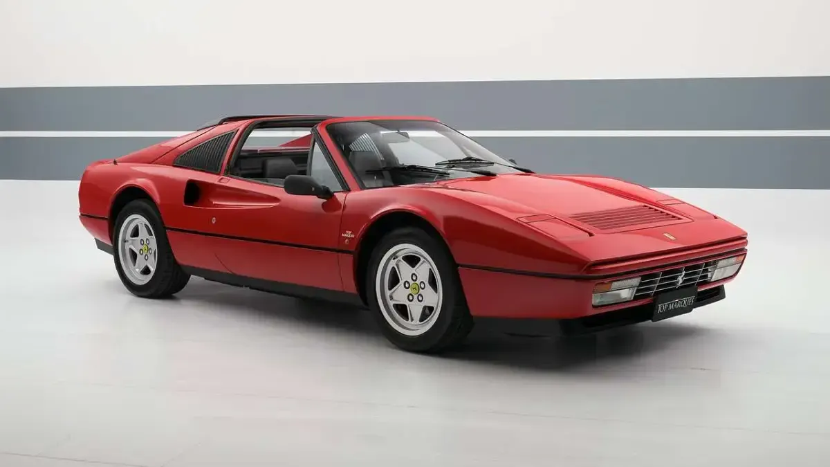 Usata Ferrari 328 269 CV (197 kW) 1986 Rosso pastello Cabrio