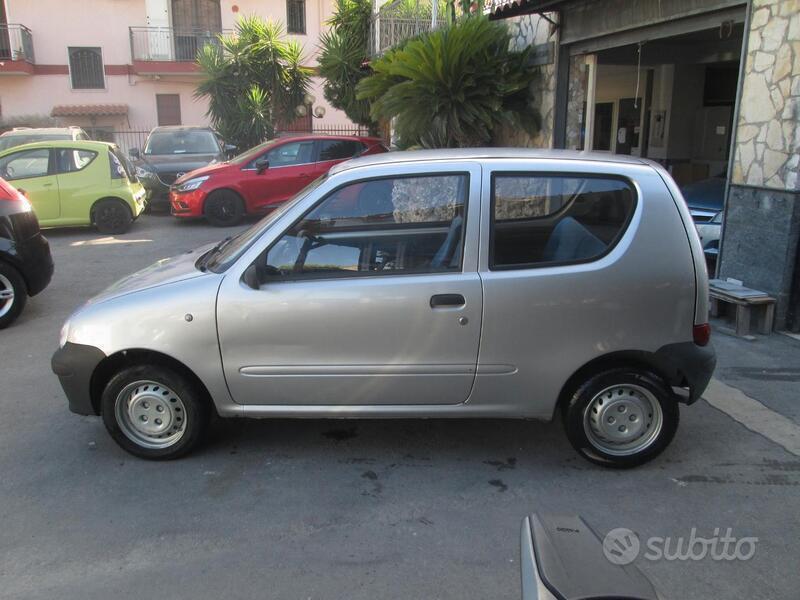 Usato 2001 Fiat 600 Benzin (2.699 €)