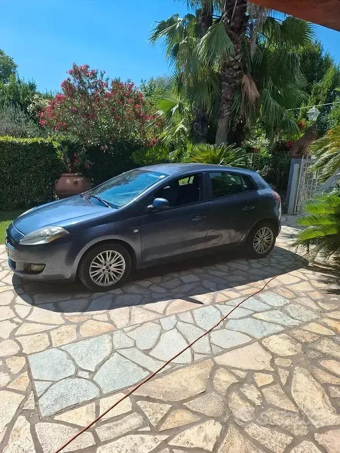 Usata Fiat Bravo Emotion 120 CV (88 kW) 2008 Bluazzurro Utilitaria