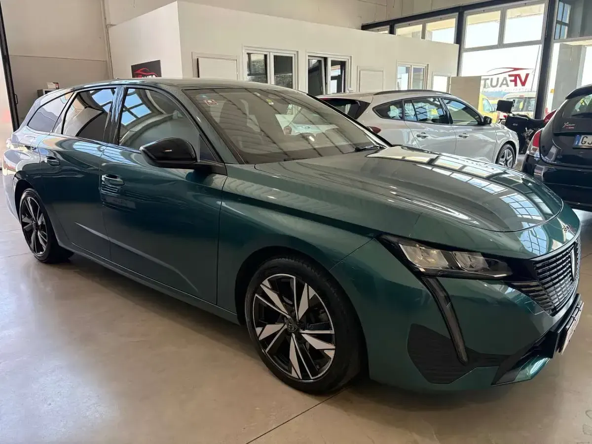 Usata Peugeot 308 Allure 131 CV (96 kW) 2022 Blu/azzurro Station wagon