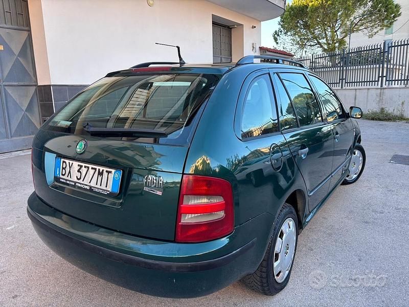 Usata Skoda Fabia Elegance 101 CV (74 kW) 2001 Verde Utilitaria