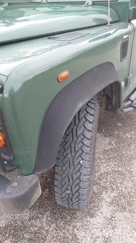 Usado Land Rover Defender 122 HP (89 kW) 2002 Verde SUV