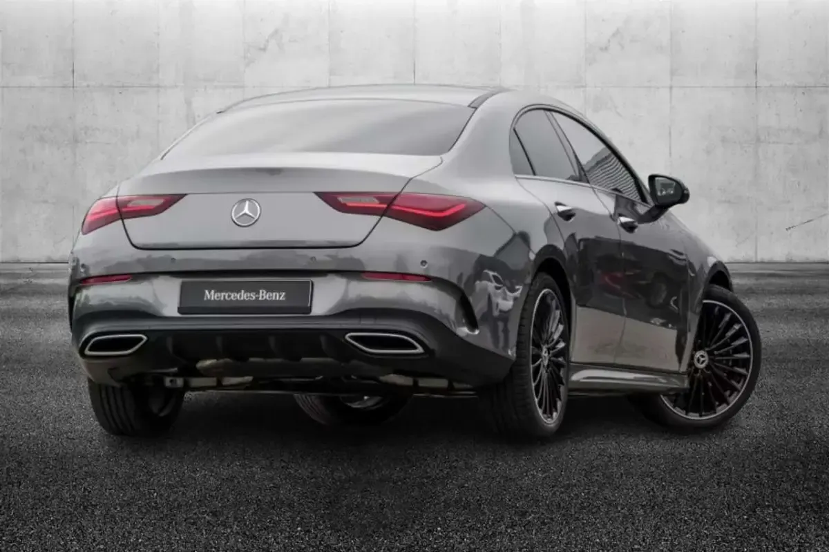 Usata Mercedes CLA200 Advanced Plus 163 CV (119 kW) 2025 Grigio Berlina