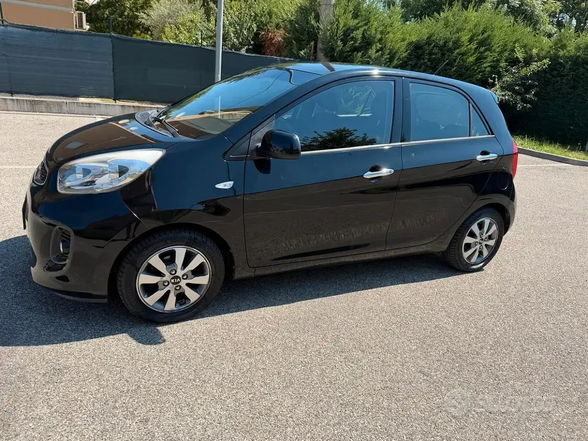 Usata Kia Picanto 67 CV (49 kW) 2016 Nero Utilitaria