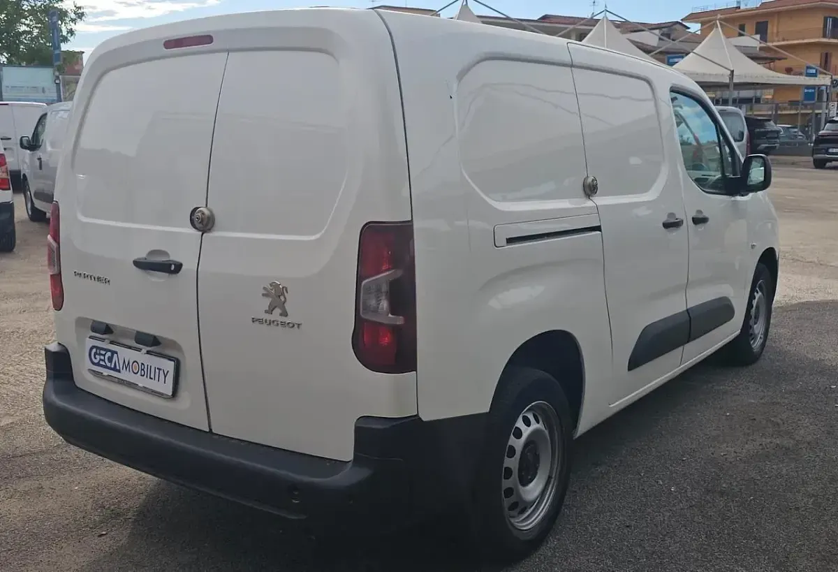 Usata Peugeot Partner 101 CV (74 kW) 2020 Bianco Monovolume