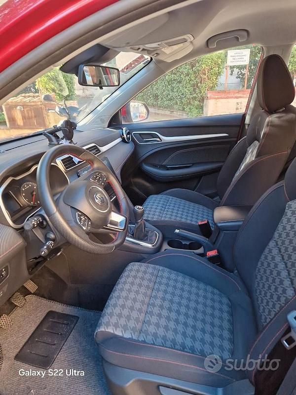 Usata MG ZS 2024 Rosso SUV