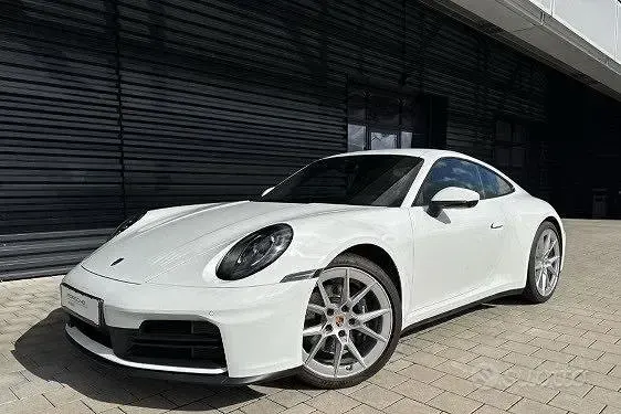 Usata Porsche 911 Carrera 394 CV (289 kW) 2024 Coupé