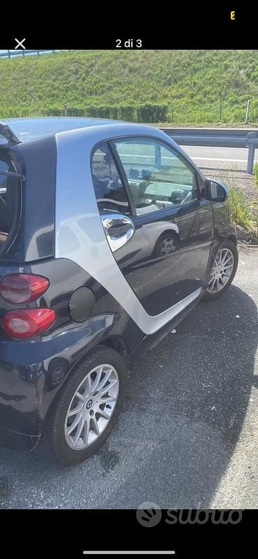 Usata Smart ForTwo Coupé 71 CV (52 kW) 2010 Utilitaria