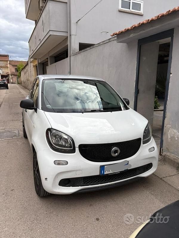Usata Smart ForFour 2018 Bianco Utilitaria
