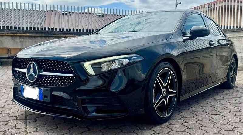 Usata Mercedes A200 Premium 150 CV (110 kW) 2020 Nero Berlina