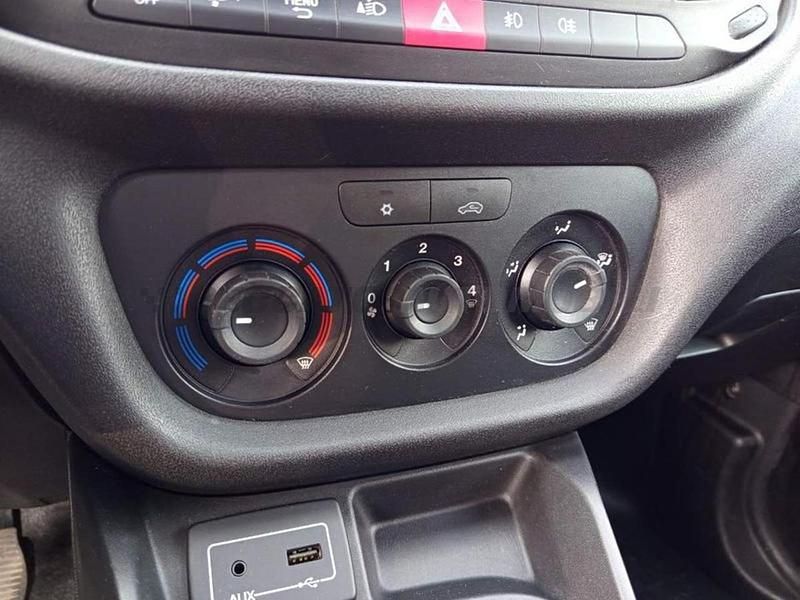 Usata Fiat Doblò 95 CV (69 kW) 2018 Blu Monovolume