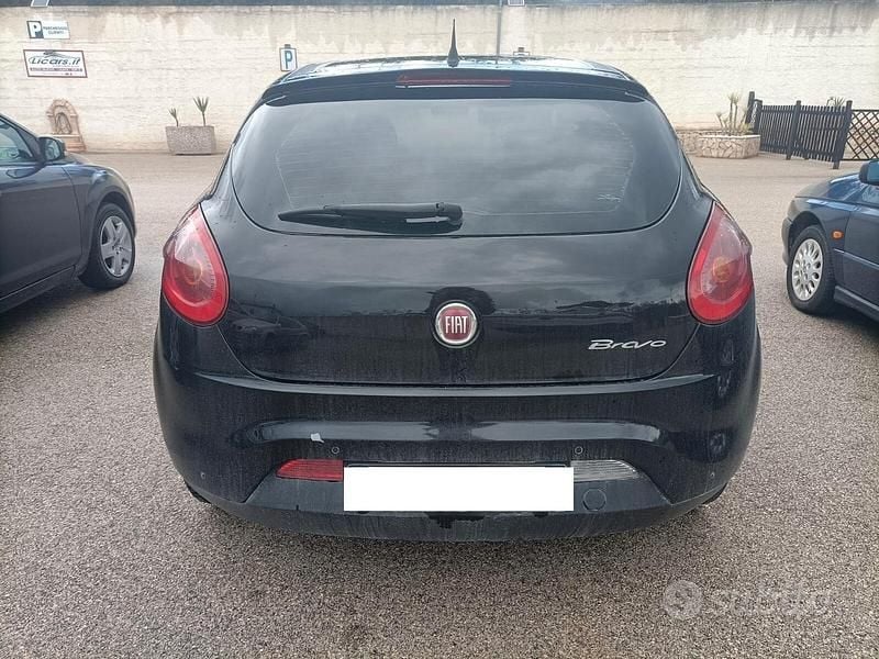 Usata Fiat Bravo Dynamic 105 CV (77 kW) 2008 Nero Utilitaria