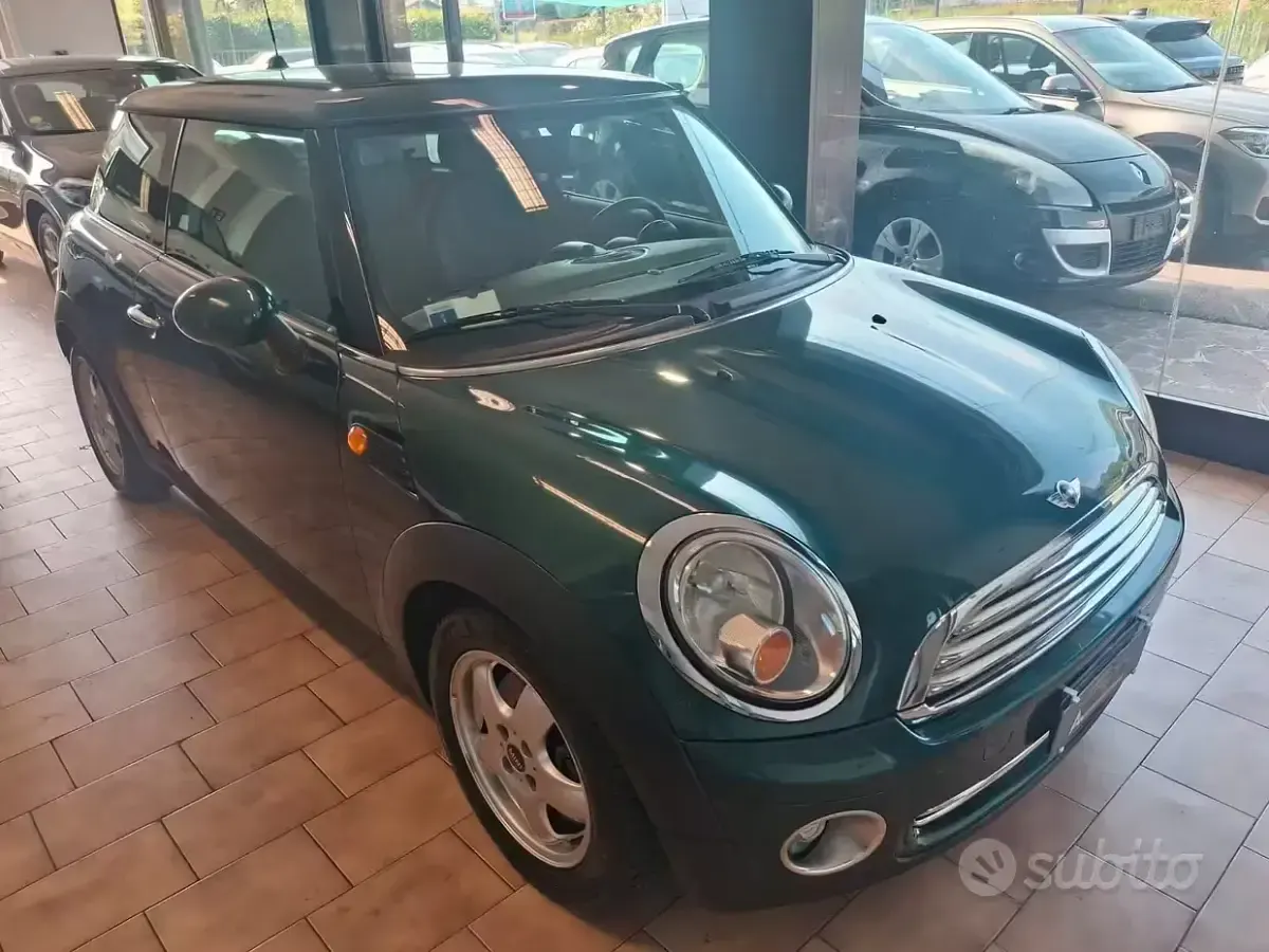 Usata Mini Cooper 120 CV (88 kW) 2009 Verde Utilitaria