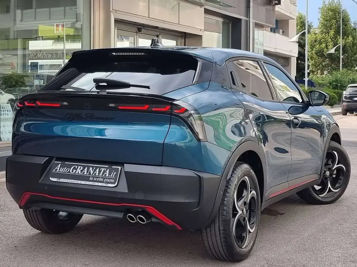 Usata Alfa Romeo GT Junior Edizione Speciale 136 CV (100 kW) 2025 Verde SUV