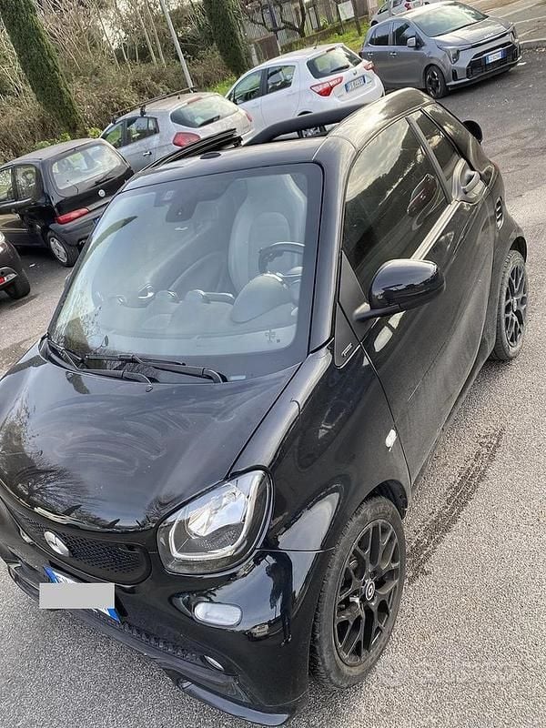 Usata Smart ForTwo Cabrio 90 CV (66 kW) 2019 Nero Cabrio
