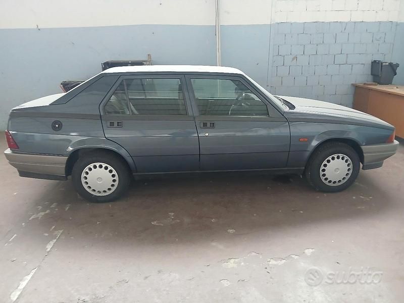 Usata Alfa Romeo 75 110 CV (80 kW) 1989 Berlina