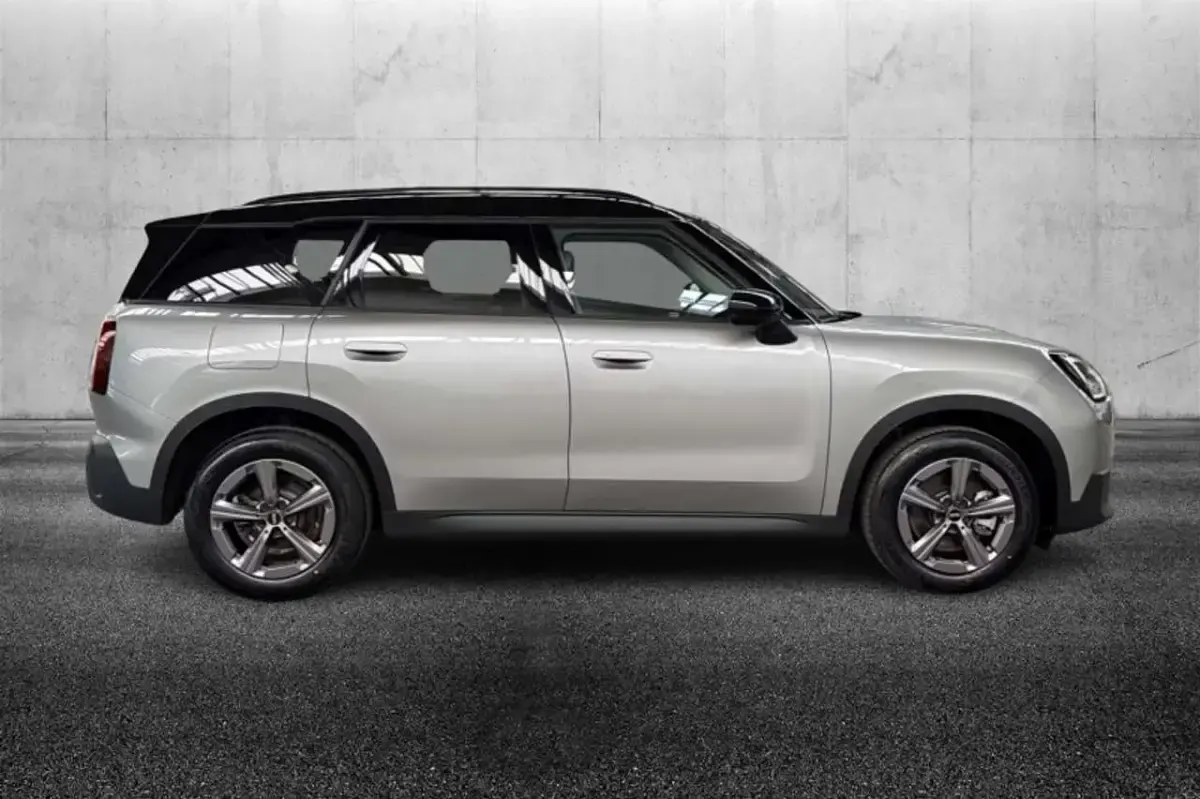Usata Mini Cooper Countryman Classic 170 CV (125 kW) 2025 Argento SUV