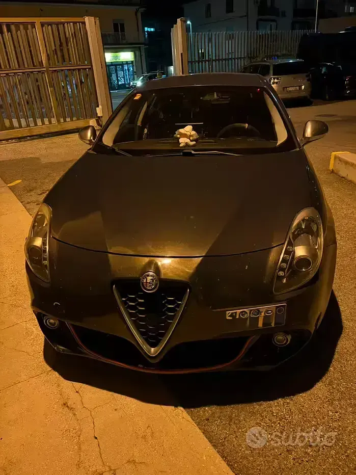 Usata Alfa Romeo Giulietta 109 CV (80 kW) 2016 Bluazzurro Utilitaria