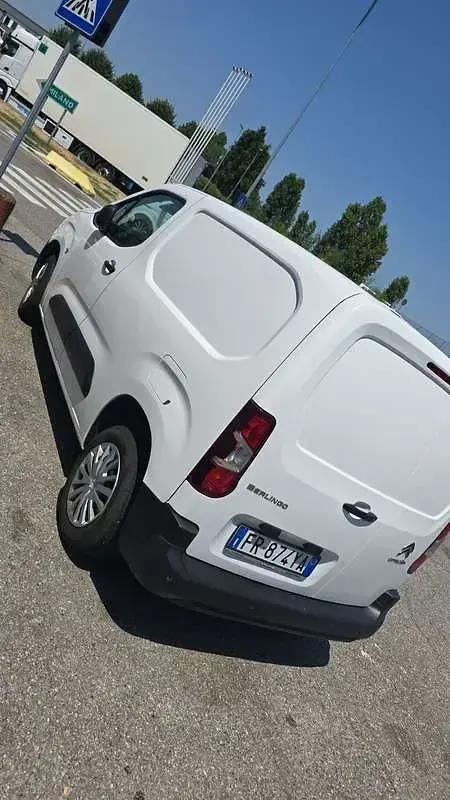 Usata Citroën Berlingo Feel 102 CV (75 kW) 2018 Monovolume