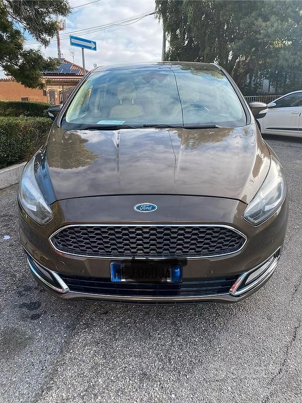 Usata Ford S-MAX 190 CV (139 kW) 2017 Monovolume