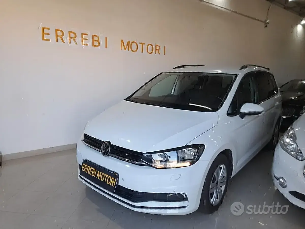 Usata VW Touran Executive 116 CV (85 kW) 2019 Bianco Monovolume