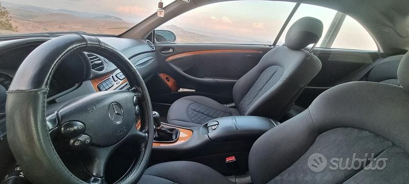 Usata Mercedes CLK270 Elegance 170 CV (125 kW) 2003 Grigio Coupé